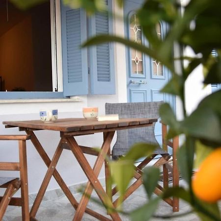 Laundry House Apartment Sinarades Ngoại thất bức ảnh