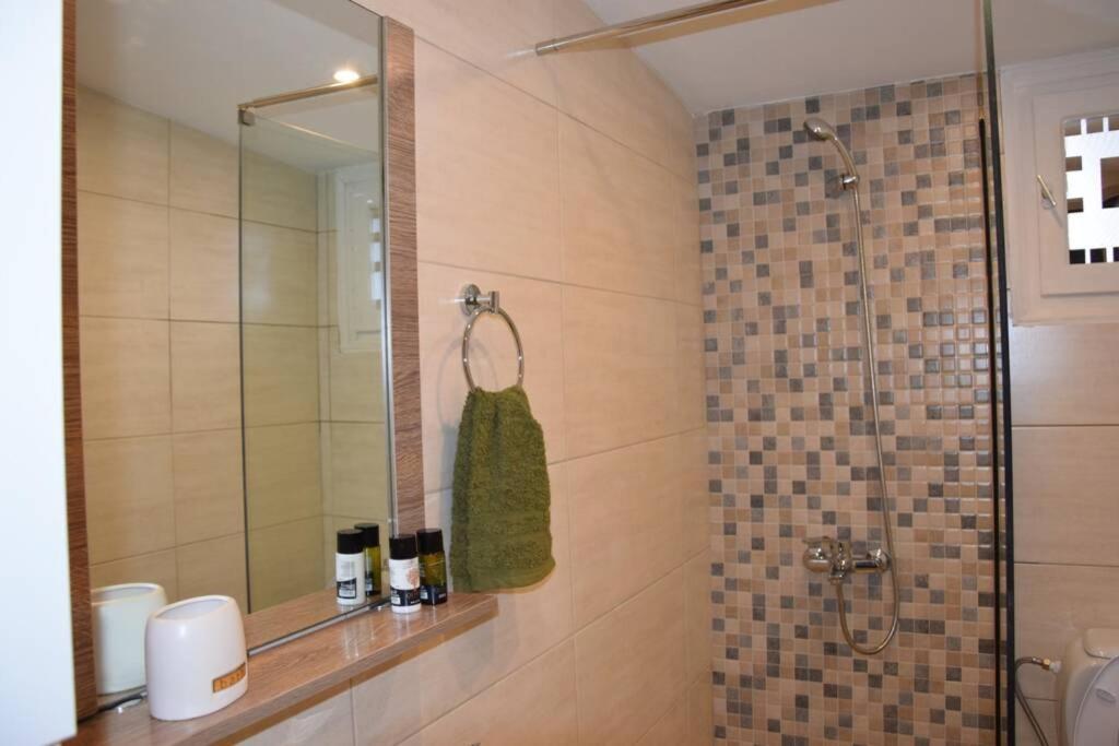 Laundry House Apartment Sinarades Ngoại thất bức ảnh