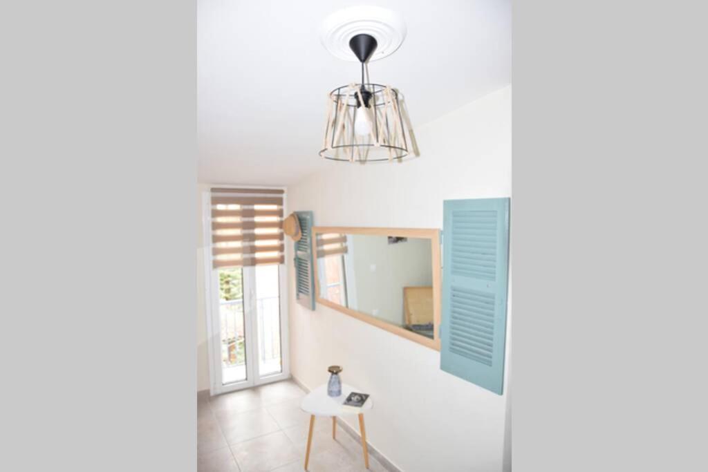 Laundry House Apartment Sinarades Ngoại thất bức ảnh